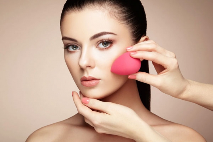 How to use a Beauty Blender?