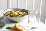 drinking water during a meal, drinking water during a meal reasons, how drinking water during a meal impacts your digestion, Amrita