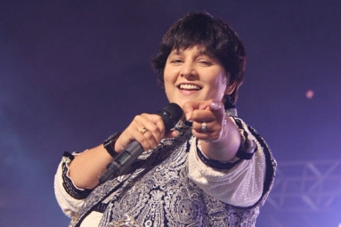 Falguni Pathak Dandiya & Raas Garba In Chicago Falguni Pathak Dandiya & Raas Garba In Chicago