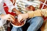 Indian Snacking Habits, Indian Snacking Habits bad, how indian snacking habits can impact gut health, Metabolism