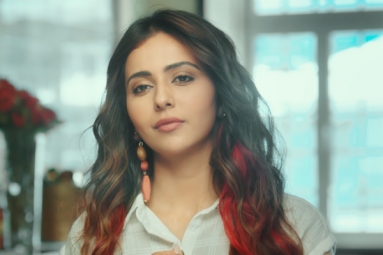 Rakul&#039;s Stunning Show as Avantika from Manmadhudu 2