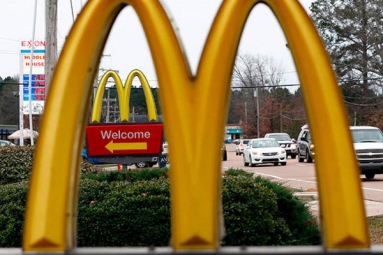 Illinois Health Officials: McDonald&#039;s Salads Linked to Rash of Intestinal Illness