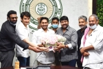 Mahesh Babu, SS Rajamouli, megastar resolves the movie tickets issue in andhra pradesh, Y s jaganmohan reddy