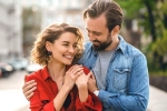 Relationship Tips women, Relationship Tips men, special signs that tell if a man is into you, Boyfrie