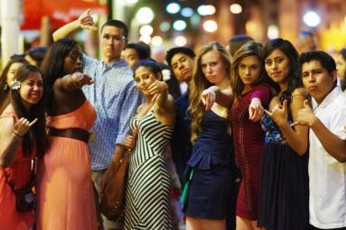 Single people have richer social lives! Single people have richer social lives!