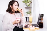 preservatives in cakes, colours in cakes, which cakes are safe to eat, Safe cakes