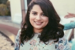 Mallika Dua instagram, mallika dua twitter, watch mallika dua trolled for comparing pulwama attack victims to people dying of hunger, Navjot