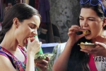 food, foods to avoid in monsoon, these 5 foods should be avoided in monsoon to stay healthy, Vada pav