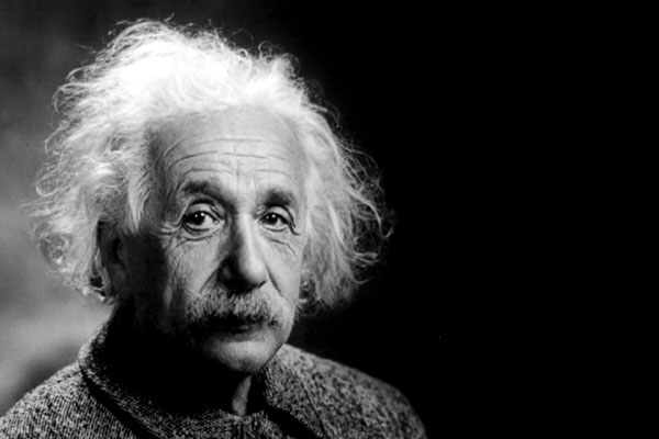 Albert Einstein},{Albert Einstein