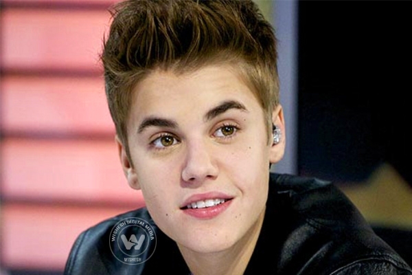 "Pray" for Justin Bieber: Pattie Mallette},{"Pray" for Justin Bieber: Pattie Mallette