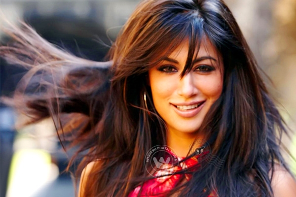 Chitrangada Singh Sizzles in First look of dance number},{Chitrangada Singh Sizzles in First look of dance number