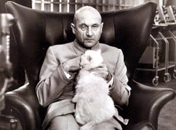 Daniel Craig wants to be the "bad guy"