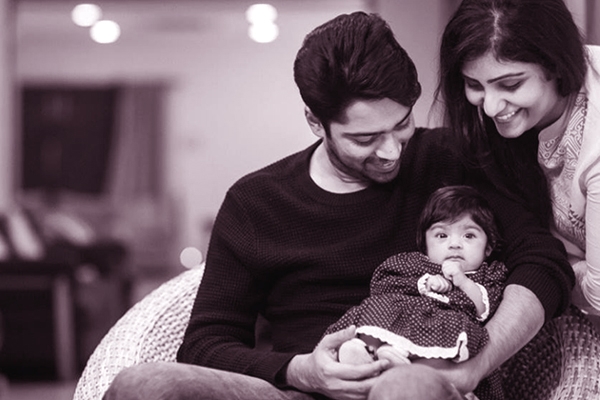 Allari Naresh Unveils his Daughter’s Pic