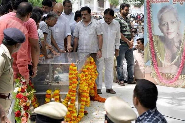 Senior Journalist Gauri Lankesh Shot Dead In Bengaluru
