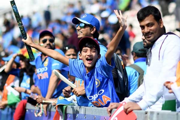 Indians Not Selling Their World Cup Final Tickets Despite Exit of Kohli's Men, Lord's May Witness a 'Sea of Blue'