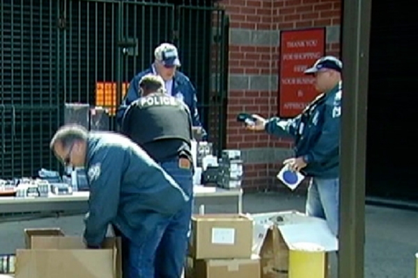 Police Recover Guns, Electronics in Fencing Operation, Chicago